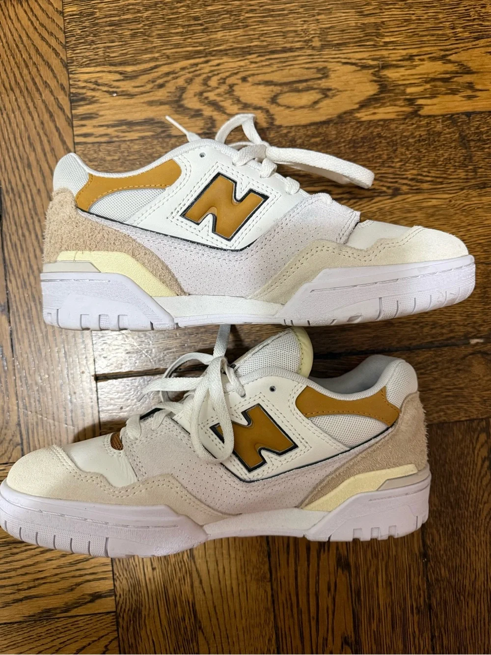Women’s New Balance 550, size 8 - Picture 1 of 7